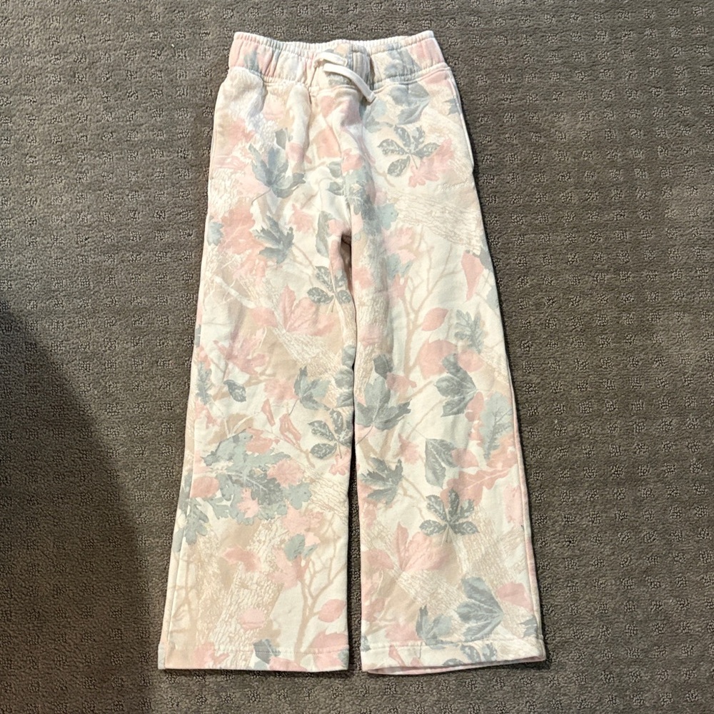 abercrombie kids Floral Print Sweatpants in Light Pink and Light Blue
